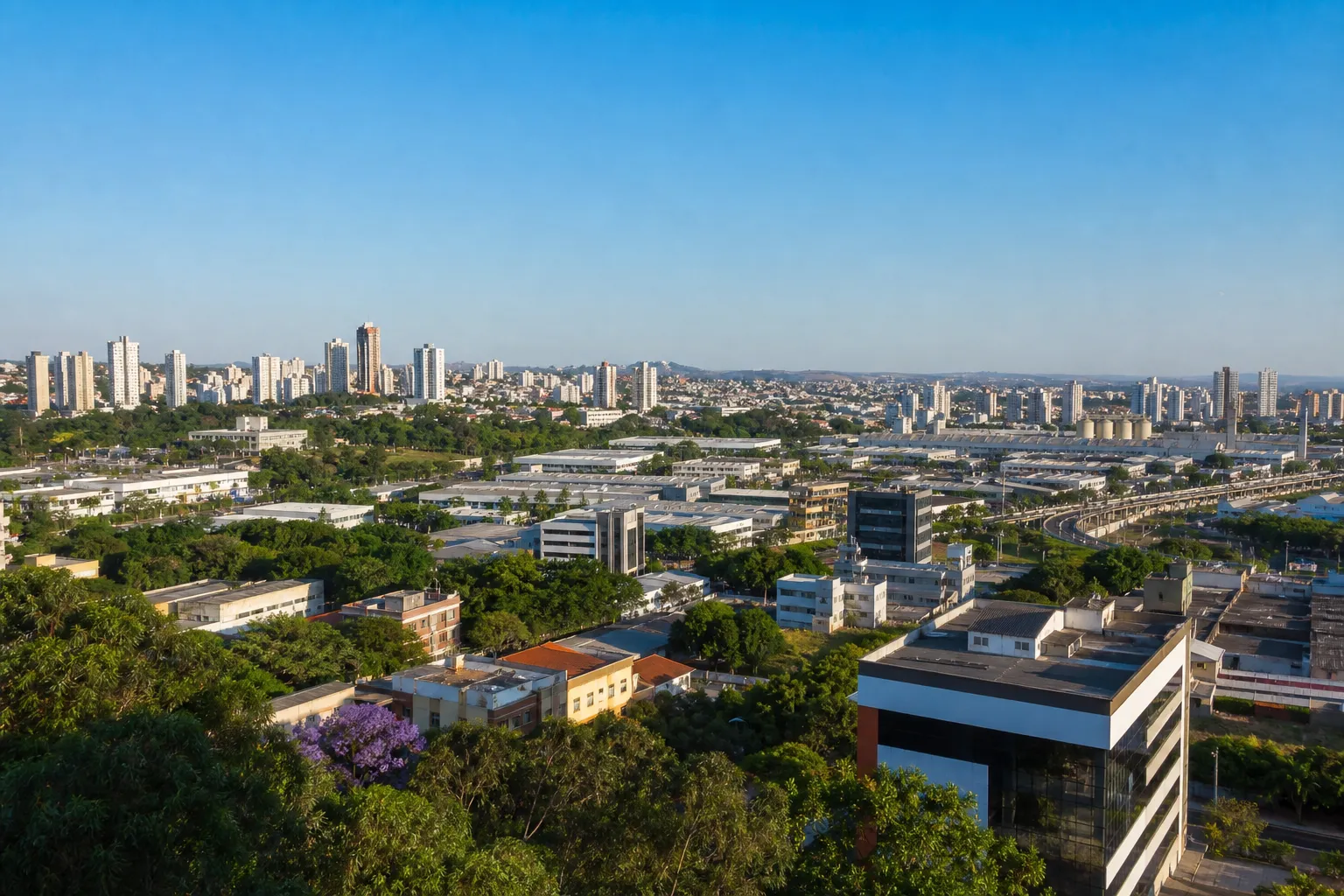 Vista panorâmica de Sorocaba SP com destaque para o polo industrial e cobertura de planos de saúde na região